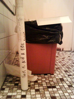 Ceci n'est pas une pipe